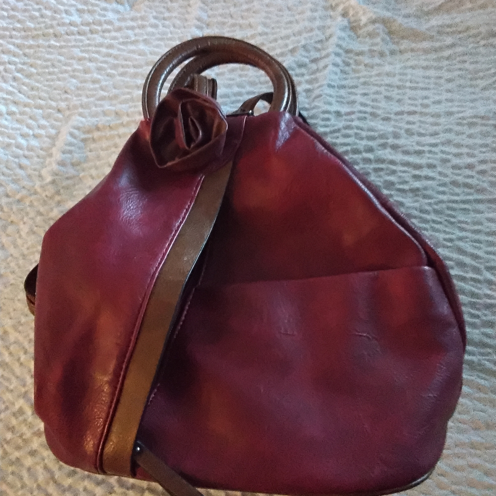 Elegant Burgundy Leather Backpack with Wooden Handle